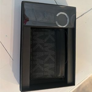 NEW Michael Kors Wallet and Key Chain